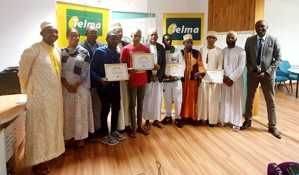 image Education / Telma Comores récompense les trois mentions « Très Bien »